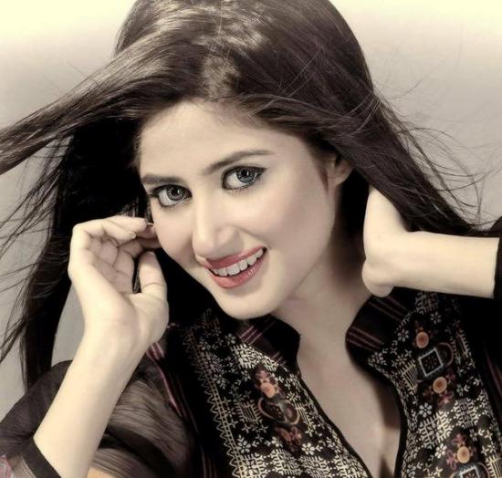Sajal Aly Height, Age, Boyfriend, Husband, Family, Biography & More