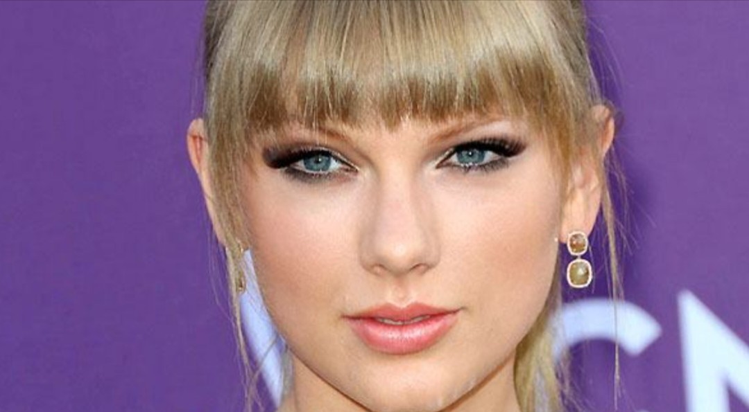 Taylor Swift: Age, Family, Biography & More 1